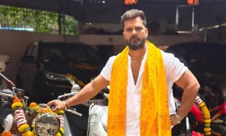 3 करोड़ की लग्जरी कार, 5 लाख कैश, इतनी है खेसारी लाल यादव की चल-अचल संपत्ति, पत्नी चंदा के पास लाखों का गोल्ड