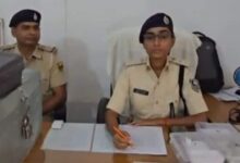 85 एटीएम कार्ड, 75 बैंक पासबुक, 28 चेकबुक... बिहार चुनाव से पहले गोपालगंज में एक करोड़ से अधिक कैश बरामद, साइबर क्राइम पर बड़ी कार्रवाई