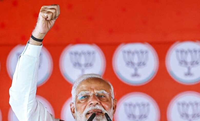 8th Pay Commission Govt Employees Salary Hike PM Modi Targets Poll Bound States Bihar Bengal Assam Kerala and TN | 8वां पे कमीशन: बिहार से बंगाल तक सरकारी कर्मचारियों को लुभाने की चाल, सैलरी बढ़ेगी तो वोट समीकरण बदलेगा