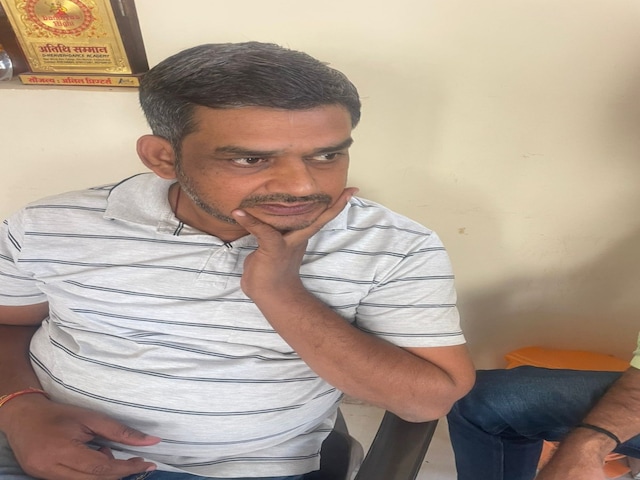 चूरू सहायक लेखा अधिकारी 90 हजार रुपये की रिश्वत लेते रंगे हाथों गिरफ्तार