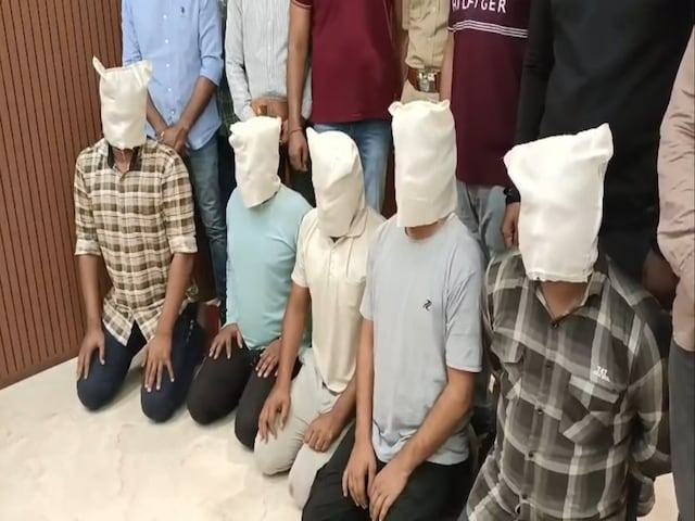 शहर में दहशत फैलाने वाले गैंग का अंत, हथियार समेत 5 अपराधी पुलिस की गिरफ्त में