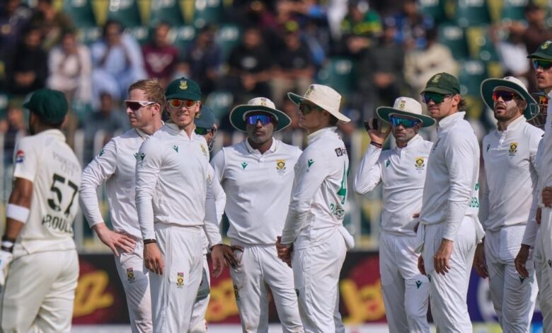 Controversy In Rawalpindi: पाकिस्तान और साउथ अफ्रीका के बीच रावलपिंडी टेस्ट के दौरान हुआ बवाल