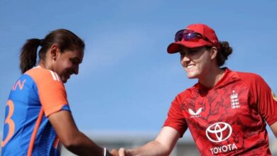 INDW vs ENGW LIVE Cricket SCORE: भारत की बैटिंग शुरू, स्मृति मंधाना- प्रतिका रावल की जोड़ी मोर्चे पर