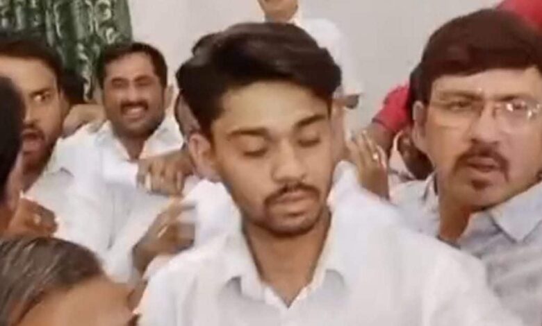 Jodhpur News: कांग्रेस संगठन सृजन अभियान में तीखी नोकझोंक, पर्यवेक्षक के सामने ही नेताओं का हंगामा, वीडियो वायरल
