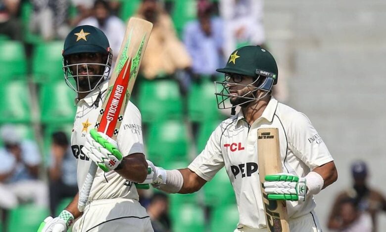 PaK vs SA 1st Test: 10 ओवर में 51 रन... चिरकूट सा रिकॉर्ड बनाने में पाकिस्‍तान को लग गए 25 साल, इमाम-मसूद की हो गई वाहवाही