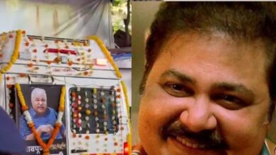 Satish Shah Funeral: नसीरुद्दीन, जैकी से दिलीप जोशी तक, सतीश शाह को सेलेब्स ने दी अंतिम विदाई, रुपाली हुईं भावुक