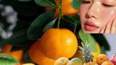 Vitamin C rich fruits। ग्लोइंग स्किन के लिए विटामिन-C युक्त फल, अमरूद, अनानास, पपीता