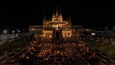 अक्षरधाम में दीपों का जादू, 11,000 रोशन दीयों से चमक उठा शहर, दूर-दूर से उमड़ी भीड़ – News18 हिंदी