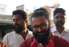 ऋषभ शेट्टी का मंदिर-दर्शन में रमा मन, अब रामनाथस्वामी मंदिर में की पूजा, सफलता का मनाया जश्न