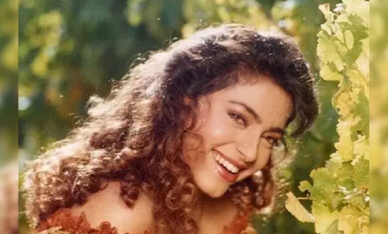 जूही चावला का 32 साल पुराना रोमांटिक गाना, जो बना हर तड़पते आशिक की जुबा, आज भी है नाई से ऑटोवालों तक का फेवरेट