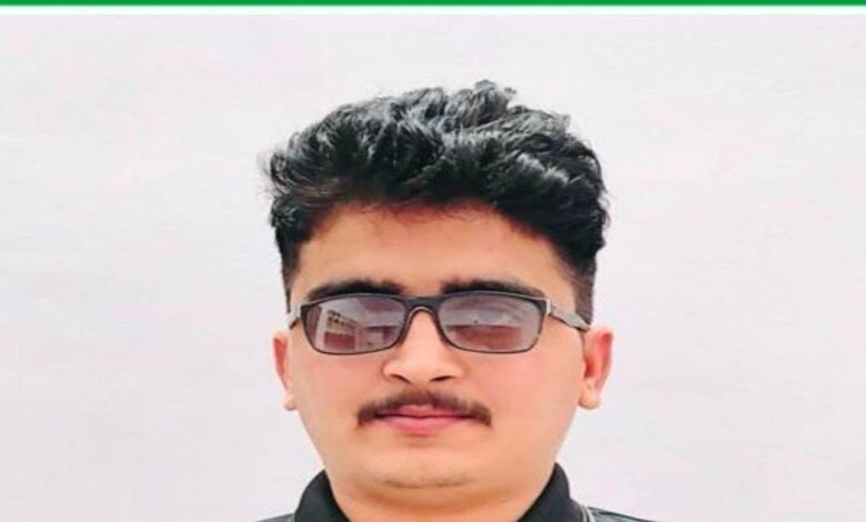 सरकारी आवास में लटका मिला अधिकारी का शव, पूरे प्रशासनिक तंत्र में मचा हड़कंप- क्यों उठाया यह कदम?