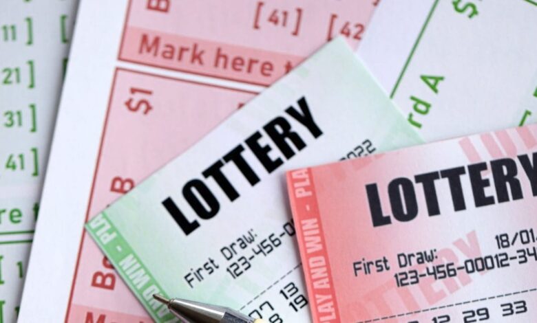 11 करोड़ की लॉटरी लग गई, लेकिन किसकी लगी पता नहीं चला...ये शख्स बना 'किस्मतवाला'