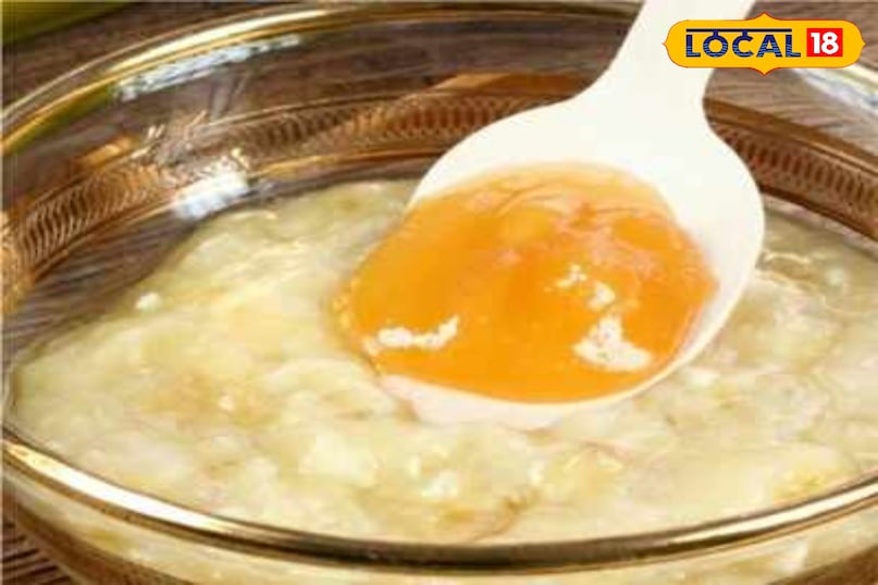 हेयर स्पा के लिए जरूरी सामग्री आपको बस नारियल तेल, ऑलिव ऑयल, अंडा, शहद और दही चाहिए