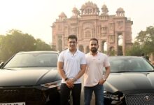 कभी बांटते थे अखबार...फिर छुआ आसमान, अब बेटे को गिफ्ट की 3 करोड़ की कार, VIP नंबर के लिए खर्च किए 31 लाख रुपये