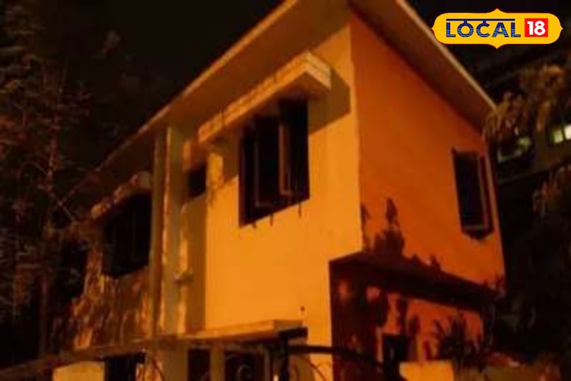 कुंदनबाग का कुल्हाड़ी वाला भूतिया घर कुंदनबाग का यह पॉश इलाका एक ऐसे मकान के लिए डर के साये में है जिसे अत्यधिक अलौकिक गतिविधियों का अड्डा माना जाता है। कहा जाता है कि आधी रात को इस घर की बालकनी में तीन महिलाओं के भूत मोमबत्तियाँ लेकर घूमते देखे गए हैं। सबसे डरावनी बात यह है कि इनमें से एक महिला के भूत ने एक बार मकान के पास गुजर रहे लोगों पर कुल्हाड़ी से हमला करने की कोशिश भी की थी।