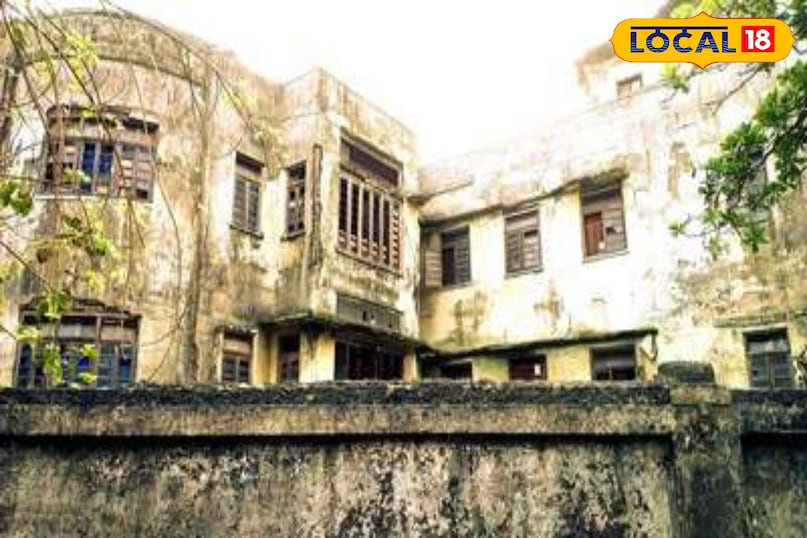 रवींद्र नगर का प्रकोपग्रस्त इलाका रवींद्र नगर कॉलोनी में एक मंदिर के ध्वस्त होने के बाद से ही यह इलाका अजीबोगरीब घटनाओं का केंद्र बन गया। यहाँ के निवासियों का मानना है कि इसके बाद से इलाके में देवताओं का प्रकोप छा गया, जिसके चलते यहाँ लगातार कई आत्महत्याएँ हुईं। लोगों का कहना है कि यह सब भूत-प्रेत की मौजूदगी और अशांत आत्माओं का नतीजा है।