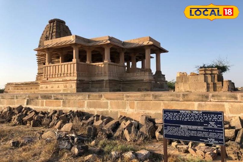 यहां मंदिरों का समूह है जिससे काफी पर्यटकों की आवाजाही रहती है