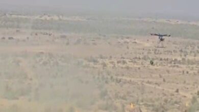 भारतीय सेना का धमाकेदार हेलिबोर्न अभ्यास: 12,500 फीट से छलांग और पैरा ट्रूपर्स की त्वरित तैनाती ने दुश्मन को चौंकाया