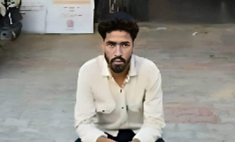 व्यूज और फॉलोअर्स बढ़ाने के लिए यूजर ने बना डाली खौफनाक रील, दौड़ी-दौड़ी पहुंची पुलिस, पकड़कर दिखा दी हवालात