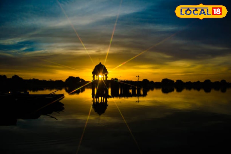 Gadisar Lake: दुनिया भर में मशहूर जैसलमेर की ऐतिहासिक गड़ीसर झील