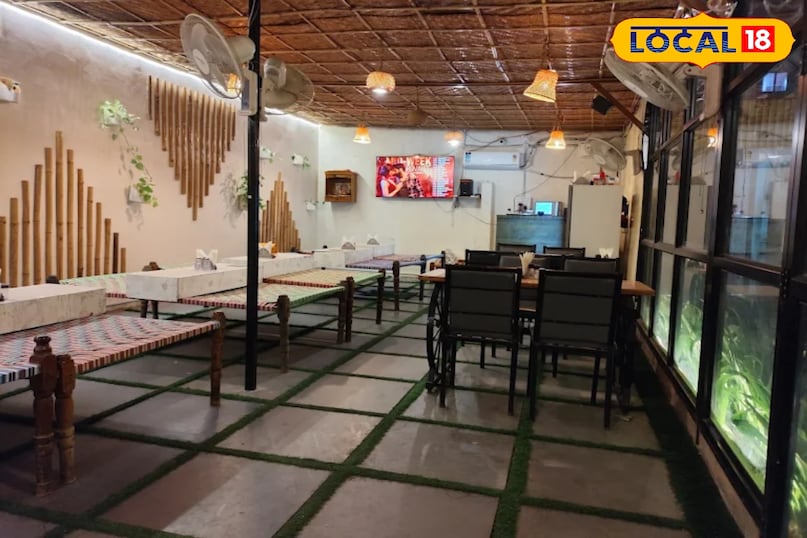 चारपाई ढाबा कोंडापुर में मौजूद यह ढाबा पारंपरिक अंदाज को आधुनिक अंदाज में पेश करता है। यहां चारपाइयों पर बैठकर खाने का मजा ही कुछ और है। मेनू में पारंपरिक उत्तर भारतीय थाली के साथ-साथ चाइनीज फ्यूजन व्यंजन भी मिलेंगे जो शाकाहारी और मांसाहारी दोनों तरह के हैं।