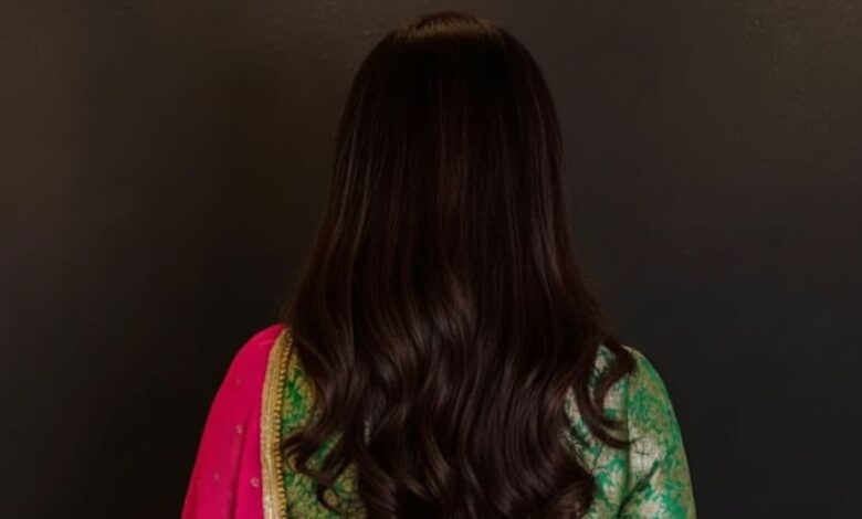 4,17,10,00,000 Cr का मालिक, 7 साल छोटी हसीना के पति की सादगी के आगे फेल हैं बड़े-बड़े सितारे, जानते हैं नाम?