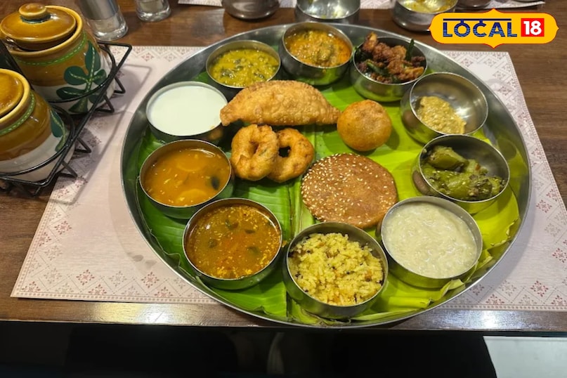 हैदराबाद की पहचान सिर्फ बिरयानी और ईरानी चाय तक सीमित नहीं है। इस शहर की आत्मा में तेलुगु भोजन की एक समृद्ध और स्वादिष्ट दुनिया बसती है, जो आंध्र प्रदेश और तेलंगाना के मूल स्वादों से सीधा जुड़ाव कराती है। अगर आप मिर्च के तीखेपन, घर जैसे मसालों और दक्षिण भारत की शुद्ध सुगंध को तलाश रहे हैं तो यह सूची आपके लिए ही है।