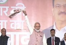 PM Modi speech live update: बीजेपी हेडक्‍वार्टर पहुंचे पीएम मोदी, बिहार स्‍टाइल में लहराया गमछा