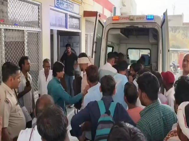 हाईवे पर हाहाकार... जयपुर जा रही बस बबूल के पेड़ से टकराई, 30 घायल, कई गंभीर!