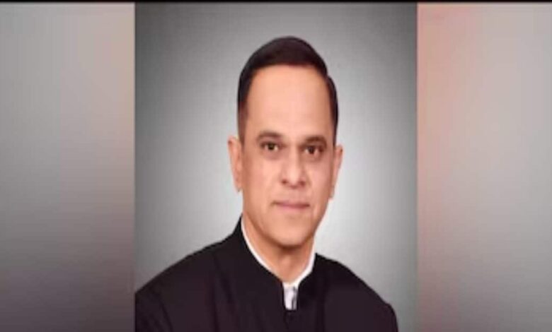 Rajasthan : वी श्रीनिवास होंगे नए मुख्य सचिव... नरसिम्हा राव परिवार से जुड़ाव और PMO का विश्वास, जानें कौन है यह IAS?