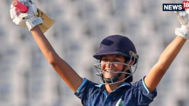 Who Is Deeya Yadav: कौन है दीया यादव? जिनकी वैभव सूर्यवंशी से हो रही तुलना, दिल्ली कैपिटल्स के लिए साबित हो सकती हैं सरप्राइज पैकेज