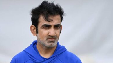 gautam gambhir will change plan गंभीर का प्लान बदलने के लिए कौन पहुंचा गुवाहाटी?