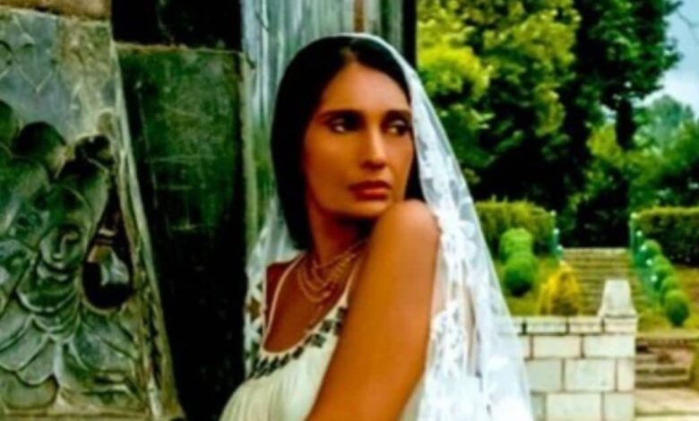 'आशिकी' फेम अनु अग्रवाल ने बयां किया जिंदगी का फलसफा, बताया कैसे दया की भावना इंसान को बदल देती है?