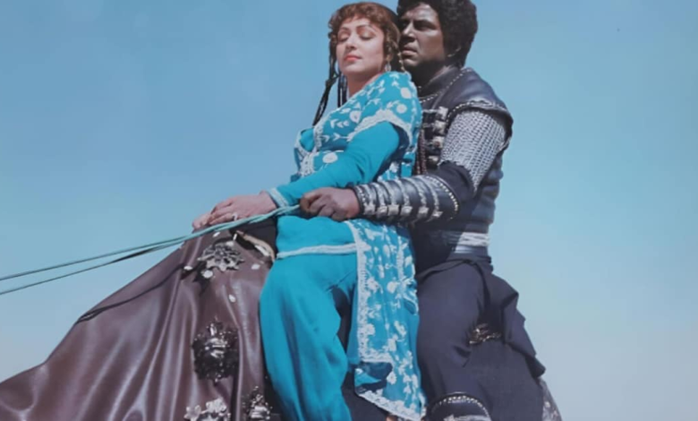 एक्ट्रेस ने हेमा मालिनी को किया था किस, देखते रह गए थे धर्मेंद्र, अंत ऐसा दर्दनाक...घर में कई दिन सड़ती रही लाश