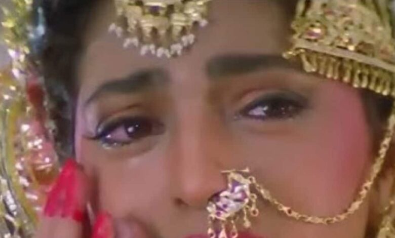 करियर दांव पर, मां से छूटा साथ और छिपी शादी का भांडा... प्रेग्नेंसी ने उगला जूही चावला का राज, ऐसी है लवस्टोरी