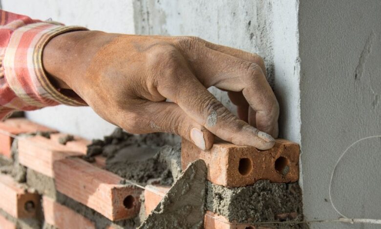 घर बनाना होगा आसान क्योंकि घटने वाले हैं सीमेंट के दाम, रेलवे ने दिया सहारा, जानें कितने रुपये घट सकती है कीमत