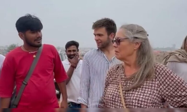 देसी इंग्लिश का जलवा! पुष्कर मेले में युवक ने यूके को बताया यूनाइटेड किंगडम ऑफ अमेरिका, Video Viral