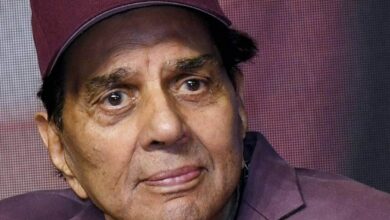 धर्मेंद्र की तबीयत खराब, मुंबई के ब्रीच कैंडी अस्पताल में भर्ती.