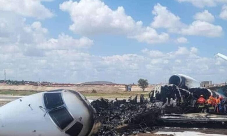 प्‍लेन के परखच्‍चे उड़ गए, फिर भी कैसे बच निकले मंत्री समेत सभी 20 लोग? कांगो में हुआ भीषण विमान हादसा