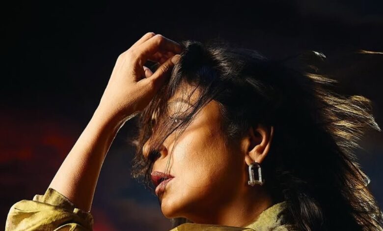 'फिल्म को दोबारा देख शर्म से मर जाऊंगी', 28 की उम्र में 5 साल बड़े हीरो की बनी मां, बिग बी की पत्नी का निभाया रोल