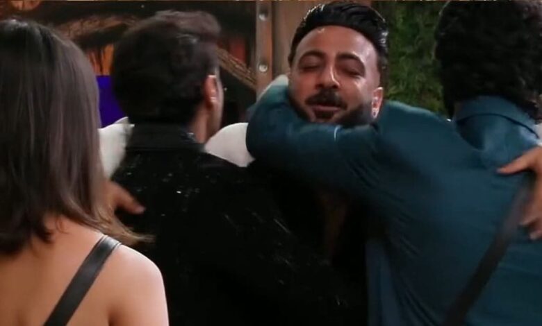 बिग बॉस 19: सलमान खान के टेढ़े सवालों से घिरे घरवाले, शहबाज बदेशा घर से हुए बेघर