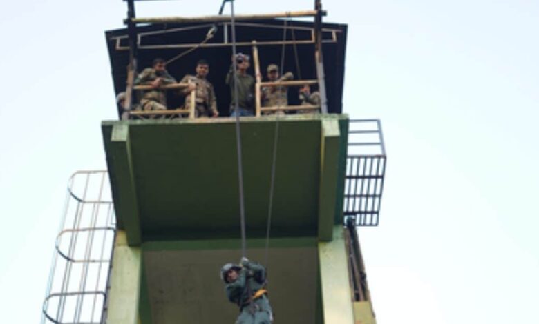 भारत-श्रीलंका की सेना ये क्‍या रही हैं, जानकार आपके भी उड़ जाएंगे होश, जंगल में आता है बहुत काम - india sri lanka army exercise jungle warfare how to save from snake