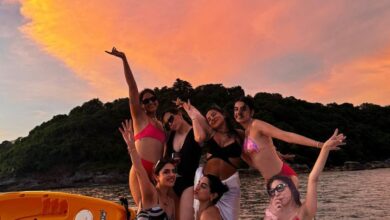 मां सुपरहिट फिल्में देने की मशीन, तो बेटी का डेब्यू निकला फ्लॉप, फैशन में खूब आगे, 25 की उम्र में लगती है पटाखा