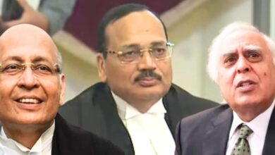 'यह नागर‍िकता जांचने जैसा', एसआईआर पर CJI के सामने सिंघवी की दलील, सिब्बल ने पूछा-बीएलओ के पास क‍ितनी पॉवर