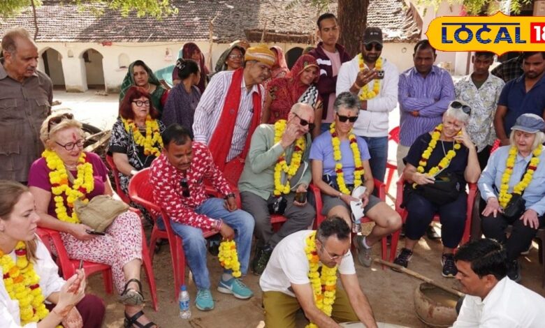 विदेशी मेहमानों ने ठीकरदा की पॉटरी कला देखी