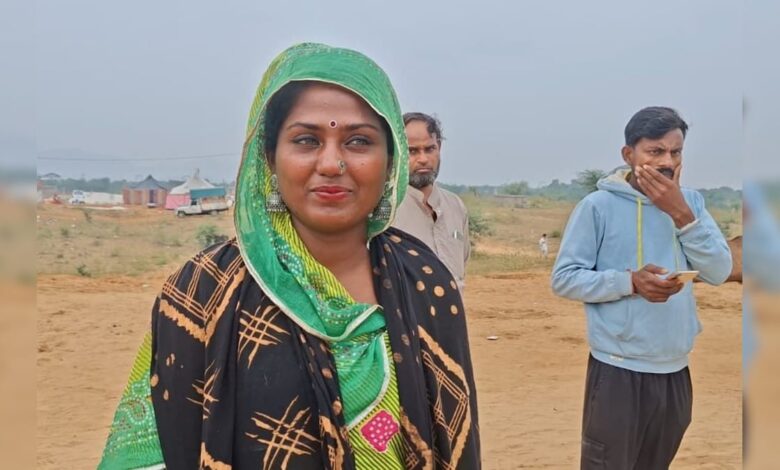 ‘पुष्कर की मोनालिसा’ बनी कालबेलिया डांसर सुमन, नशीली आंखों से बन गई इंटरनेट सेंसेशन