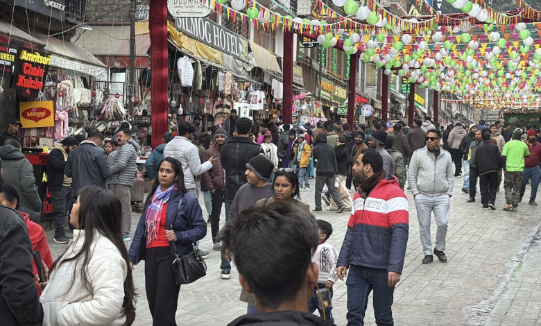 1000 हजार पुलिस जवान, शिमला-मनाली में लाखों सैलानी का जमावड़ा और हिमाचल प्रदेश में न्यू ईयर लेकर आ रहा 'दोहरी खुशी'