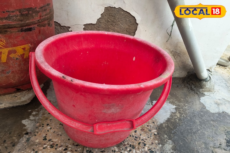 Dustbin Cleaning Tips – घर का डस्टबिन कैसे रखें बदबू-रहित 