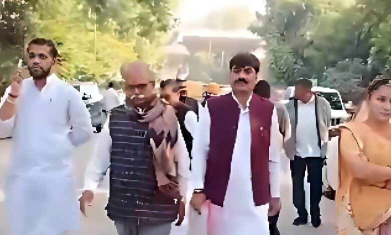 10 दिसंबर को पूरा होगा 325 प्रधानों को कार्यकाल, जयपुर में डेरा डालकर सरकार से कर डाली यह बड़ी मांग