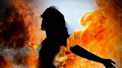 सोते-सोते जल गई 2 सगी बहनें, कोई नहीं बचा पाया, माता पिता पहुंचे तब तक बेटियां लाश में बदल चुकी थी